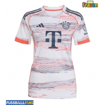 Bayern Munich Raphael Guerreiro #22 Auswärtstrikot Frauen 2025-26 Kurzarm